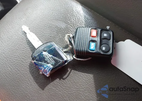 2004 Lincoln Ls V6 z USA, uszkodzony, nr VIN 1LNHM86S24Y663958